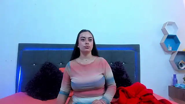 Snapshot of Lil_Aurora_ chatting on 07-17-26, 02:56 Lil Aurora online show from 07-17-26, 02:56