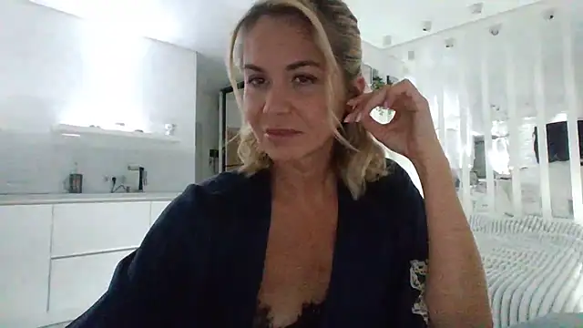 Lorinamo online show from 07-09-26, 08:13