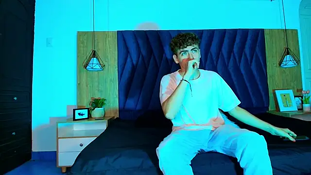 Tyler Mcrey online show from 07-04-26, 12:44