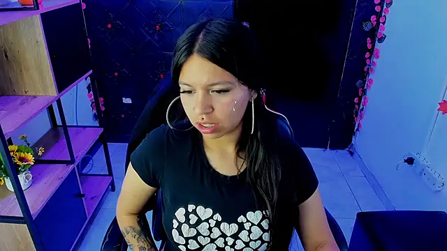 Miluu u online show from 07-24-26, 03:59