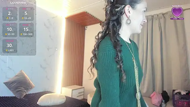 zara vooss online show from 07-24-26, 04:32