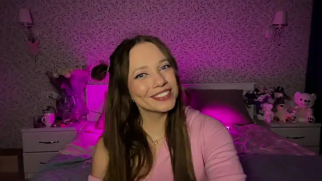 Snapshot of aneutta chatting on 06-27-26, 11:32 aneutta online show from 06-27-26, 11:32