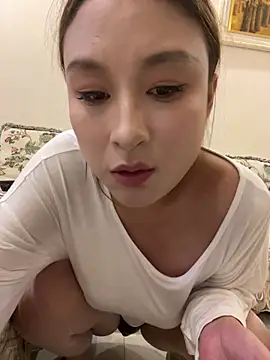 Snapshot of xingchen-002 chatting on 07-28-26, 03:21 xingchen-002 online show from 07-28-26, 03:21