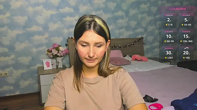 NikkiKisss online show from 07-10-26, 01:21