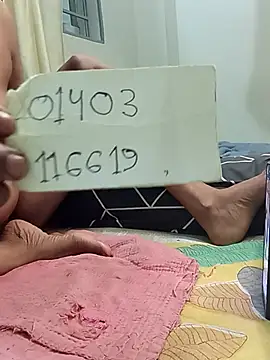 Snapshot of Hasina17 chatting on 07-28-26, 07:39 Hasina17 online show from 07-28-26, 07:39