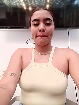 Snapshot of AlanaMontiel chatting on 07-17-26, 12:23 AlanaMontiel online show from 07-17-26, 12:23
