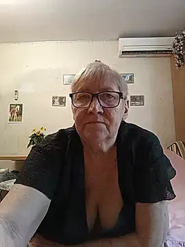 Molli1408 online show from 07-21-26, 11:45