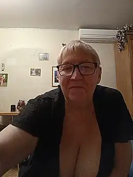 Molli1408 online show from 07-24-26, 02:04