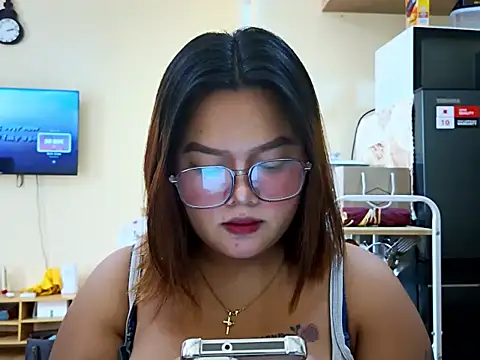 missprettyxx online show from 07-28-26, 07:59