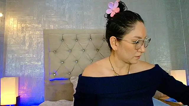 Antonella Saa online show from 07-11-26, 06:54
