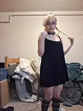 Little Miss Needy online show from 07-24-26, 12:19