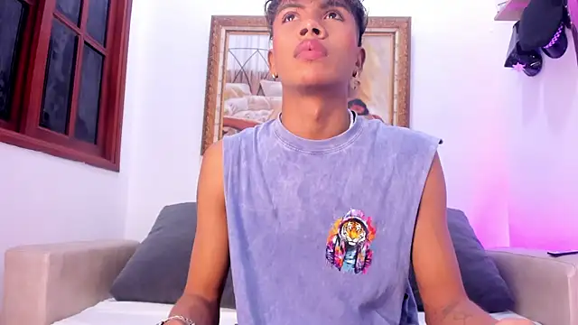 Cuteboyhenrik os online show from 07-22-26, 12:52