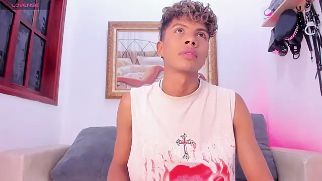 Cuteboyhenrik os online show from 07-29-26, 12:36