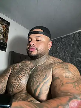 criss zander292 online show from 07-18-26, 06:12