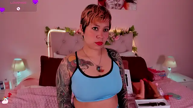 Annapinuplovex online show from 07-11-26, 08:00
