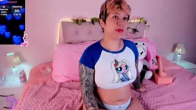 Annapinuplovex online show from 07-21-26, 07:49