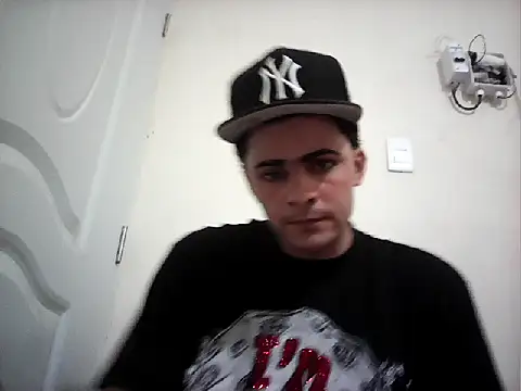 Snapshot of Rodri_alex1 chatting on 06-28-26, 12:38 Rodri alex1 online show from 06-28-26, 12:38