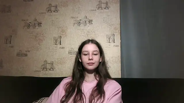 ElinoreHuxman online show from 07-14-26, 10:21