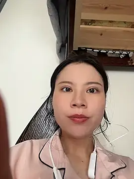 qianqian2026 online show from 07-06-26, 02:19