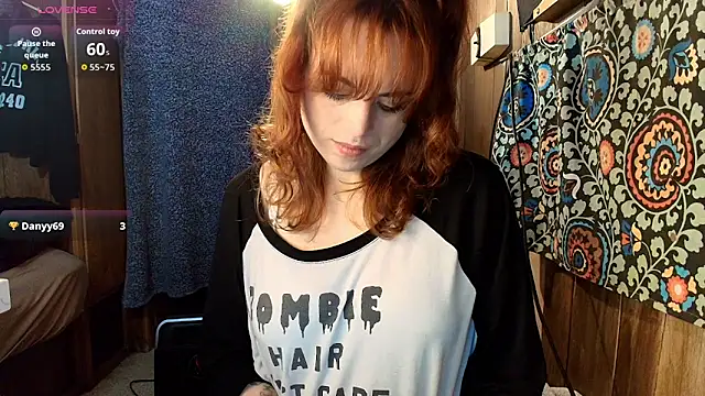 ElinaLaverins online show from 07-14-26, 02:49