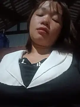 Vivy-1 online show from 07-16-26, 02:45