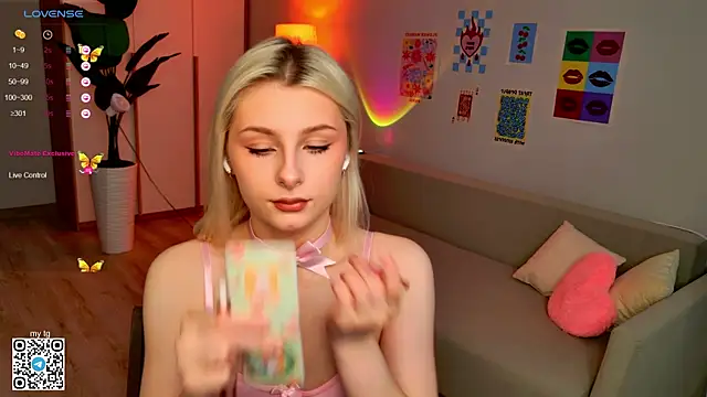 eva virel online show from 07-25-26, 01:30