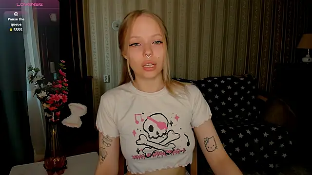 lovemelulu online show from 07-08-26, 09:14