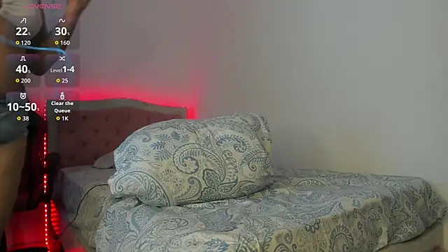 kitten danna  online show from 07-13-26, 04:59