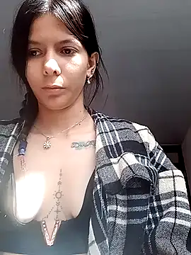 BigbuttBrooklyn  online show from 07-28-26, 02:13