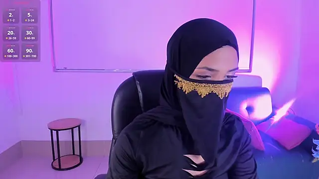 LaylaFantasy  online show from 07-05-26, 04:30