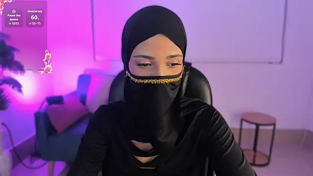LaylaFantasy  online show from 07-16-26, 04:07
