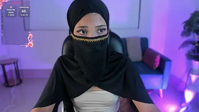 LaylaFantasy  online show from 07-18-26, 04:27