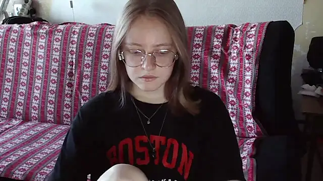 WinifredLunney online show from 07-27-26, 05:03