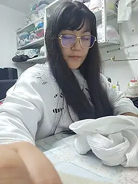Louise 0105 online show from 07-17-26, 04:41
