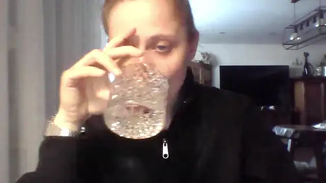 LeaWetGirl online show from 07-08-26, 04:22