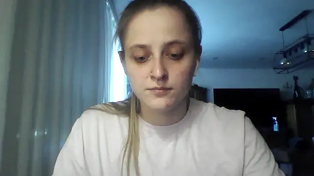LeaWetGirl online show from 07-15-26, 04:23
