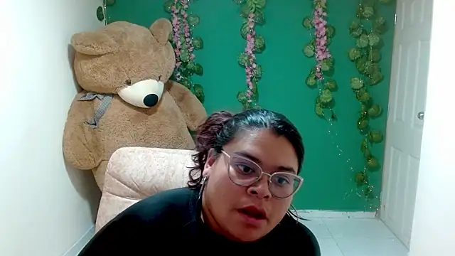 Snapshot of xiomara1609 chatting on 07-08-26, 07:40 xiomara1609 online show from 07-08-26, 07:40