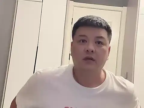 zhang1118 online show from 07-01-26, 08:08