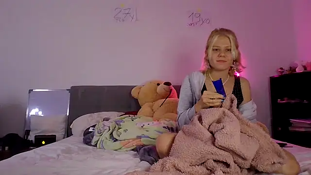 SophieCline online show from 07-21-26, 05:59
