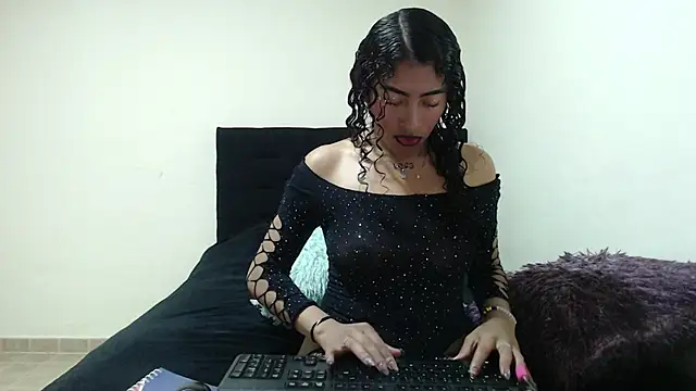 lovely slut  online show from 07-13-26, 11:51