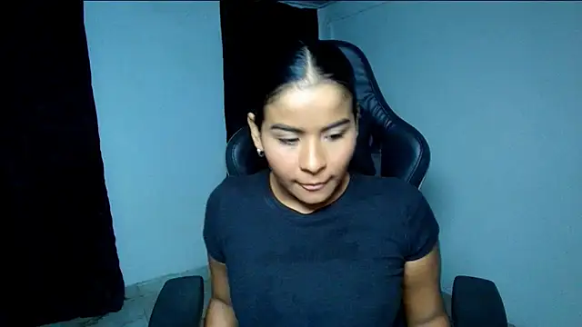Kiara Naomi online show from 07-29-26, 12:09