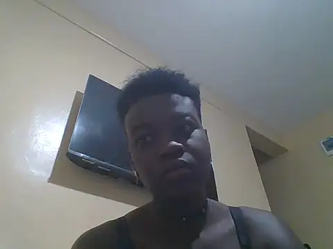 Pretty-Leaa online show from 07-14-26, 03:55