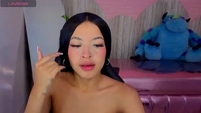 veronica ros t online show from 07-18-26, 12:42