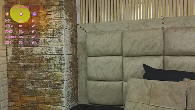 ScarlettVelvet1 online show from 07-27-26, 05:42