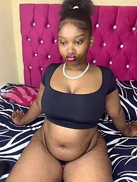 Snapshot of TheeRealBaddie chatting on 07-27-26, 10:00 TheeRealBaddie online show from 07-27-26, 10:00