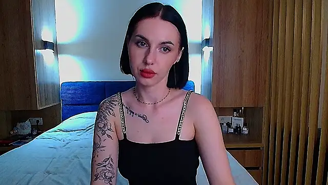 Snapshot of Mindblowing_Woman chatting on 07-15-26, 04:23 Mindblowing Woman online show from 07-15-26, 04:23