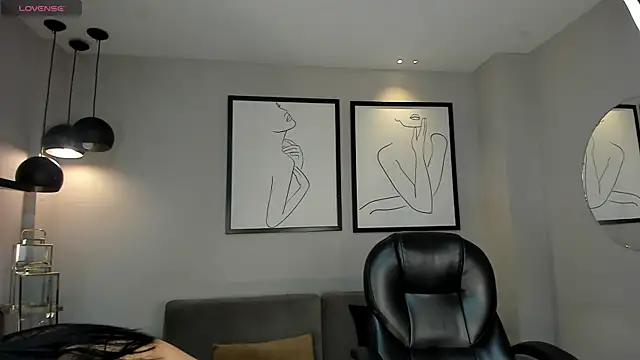AshleyFerrer  online show from 07-28-26, 07:04