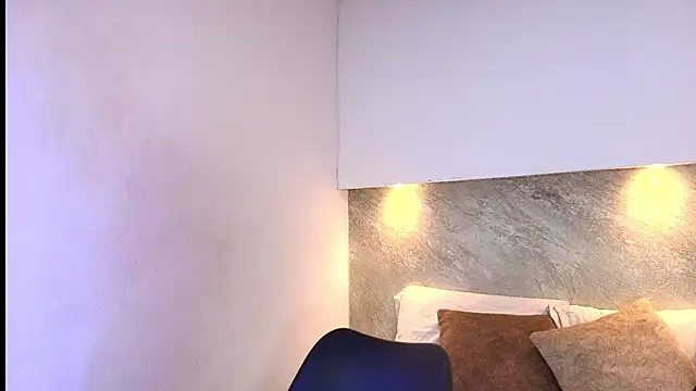 Ximena jougle online show from 07-20-26, 11:07