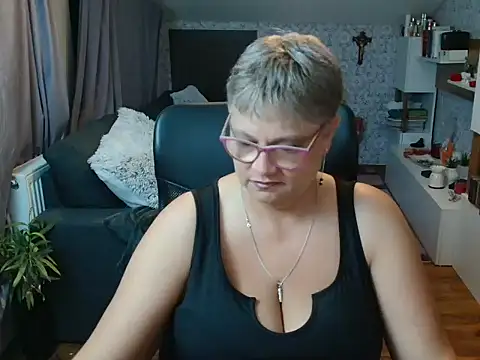 NewHellen4you online show from 07-04-26, 08:04