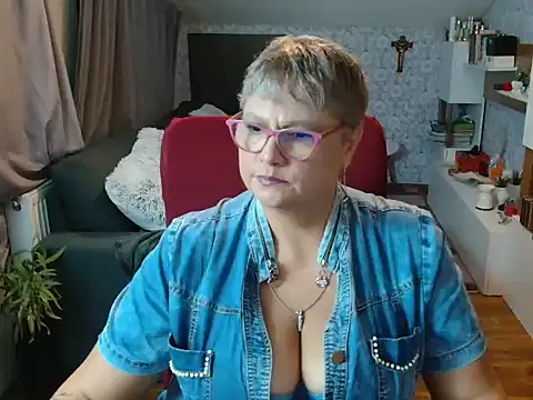 NewHellen4you online show from 07-08-26, 07:07